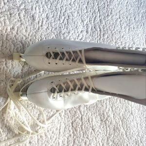 Riedell Ice Skates Size 7